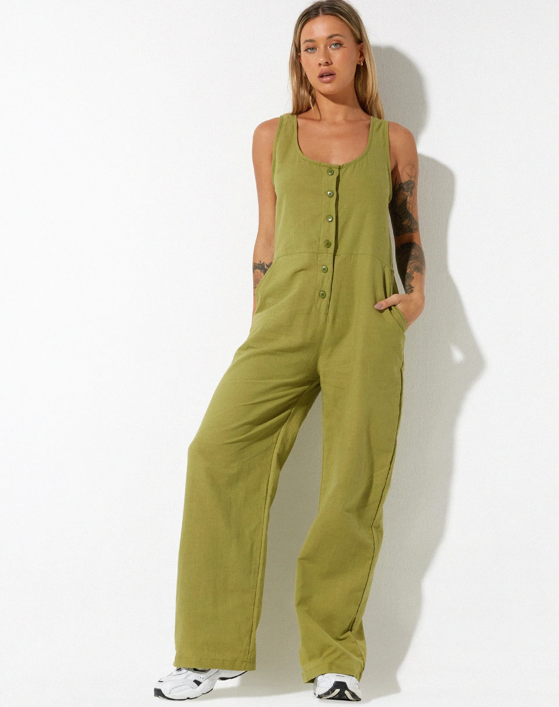 Beatrix Jumpsuit in Linen Rami Green