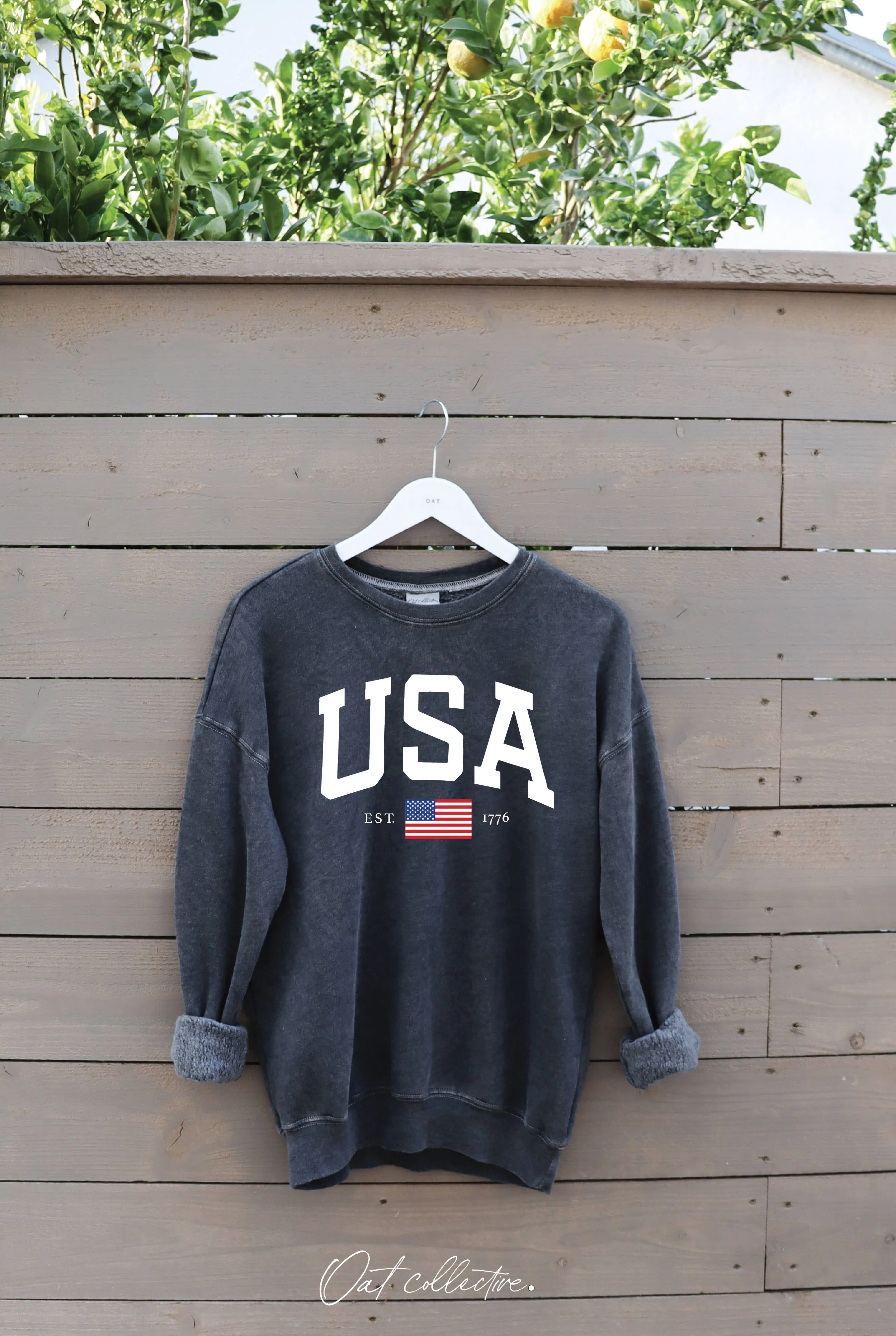 USA EST.1776 Mineral Graphic Sweatshirt: VINTAGE DENIM